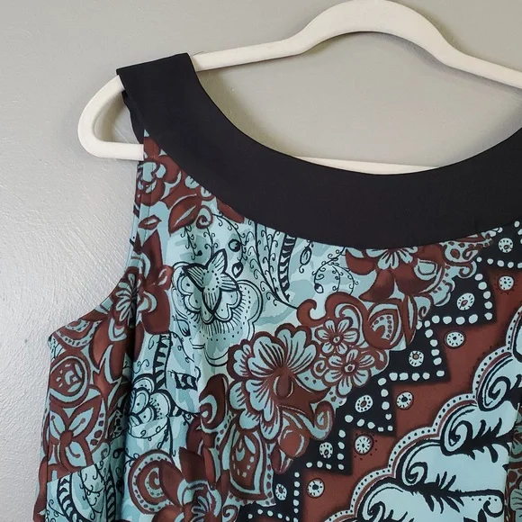 Dressbarn Grn & Brn Floral, Sleeveless Midi Dress. Size 14W - Picture 3 of 10